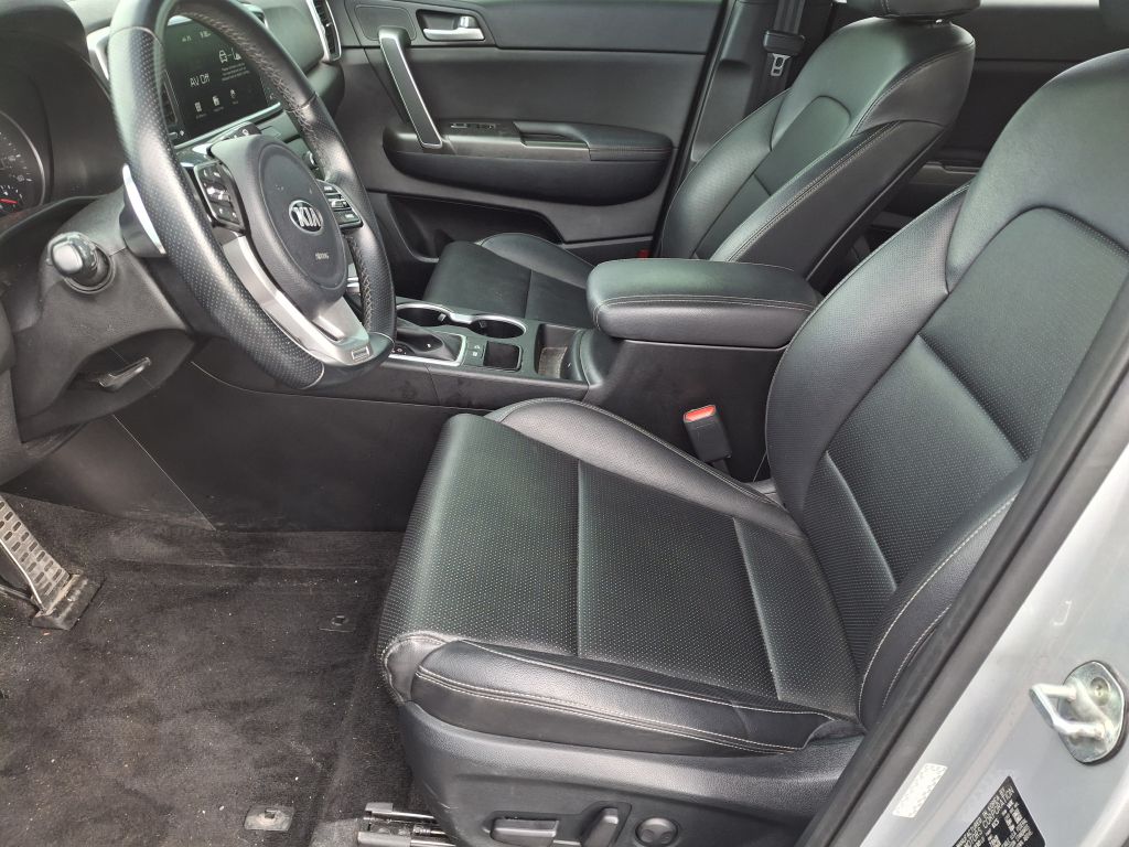 Photo 16 of this KIA SPORTAGE