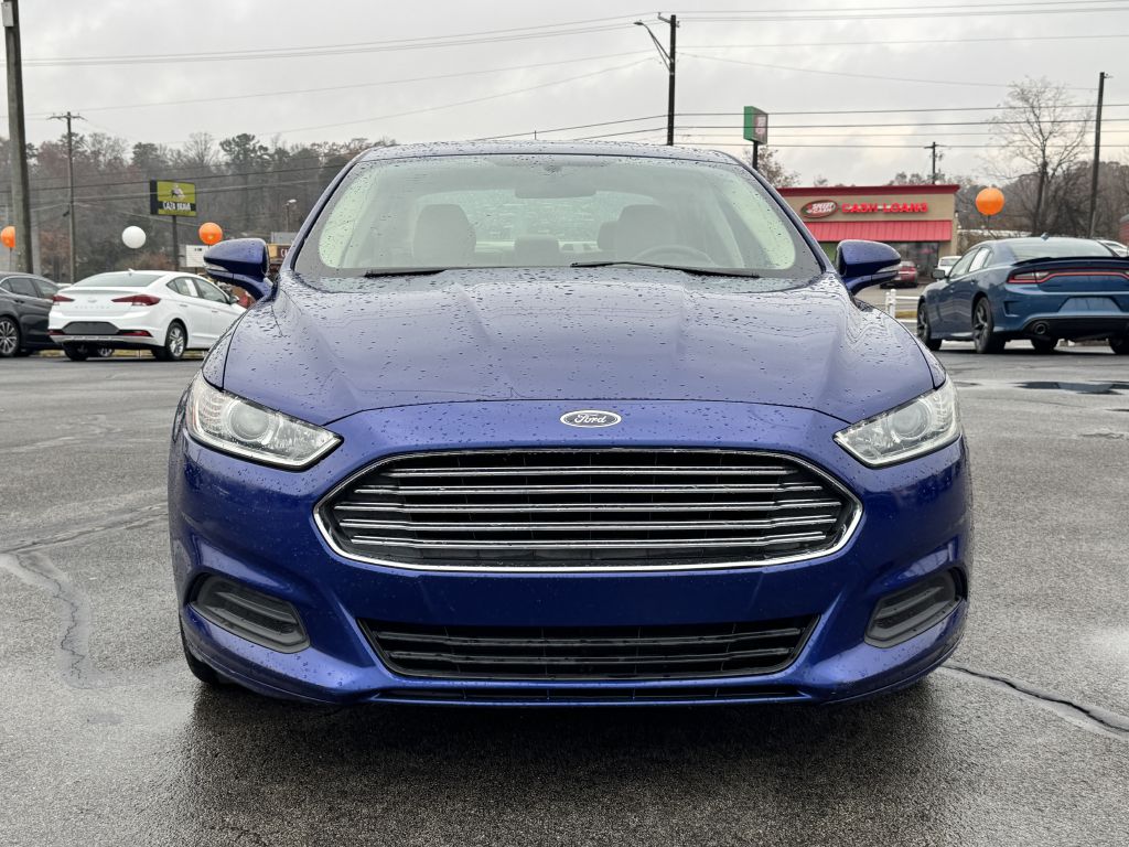 Photo 2 of this FORD FUSION