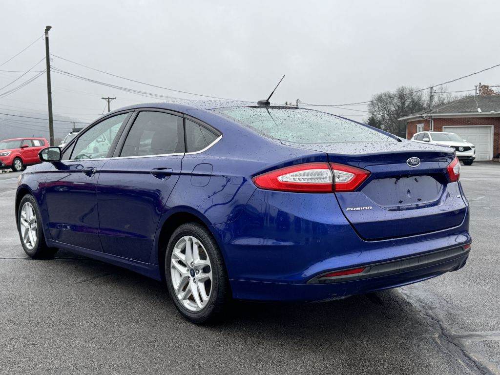 Photo 5 of this FORD FUSION
