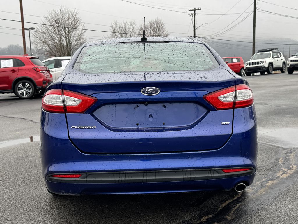 Photo 6 of this FORD FUSION