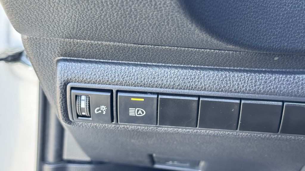 Photo 14 of this TOYOTA COROLLA