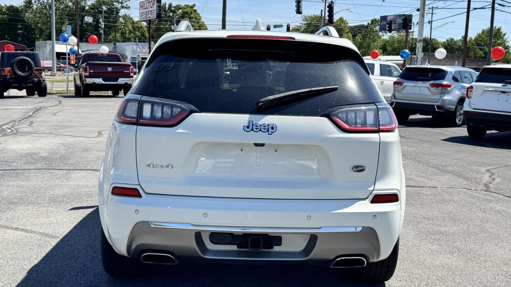 Photo 4 of this JEEP CHEROKEE