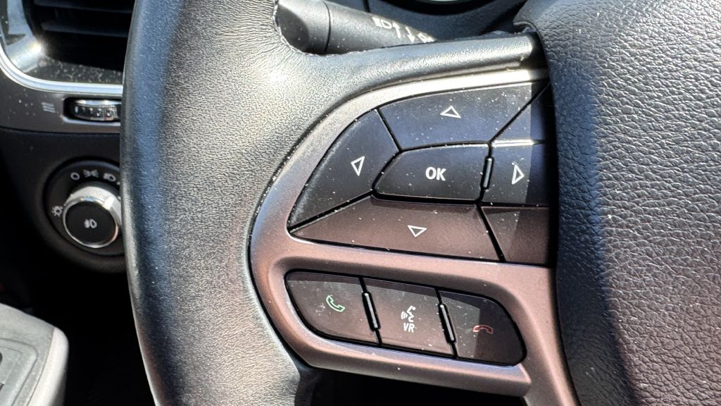 Photo 21 of this JEEP CHEROKEE