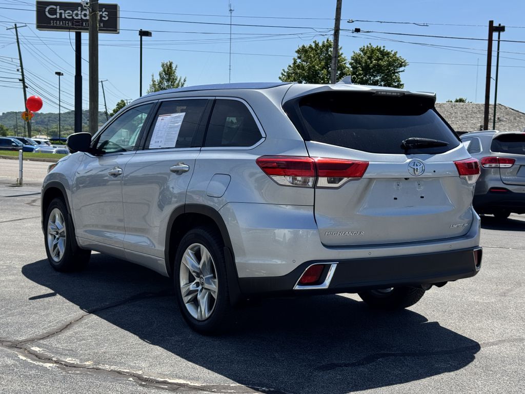 Photo 6 of this TOYOTA HIGHLANDER