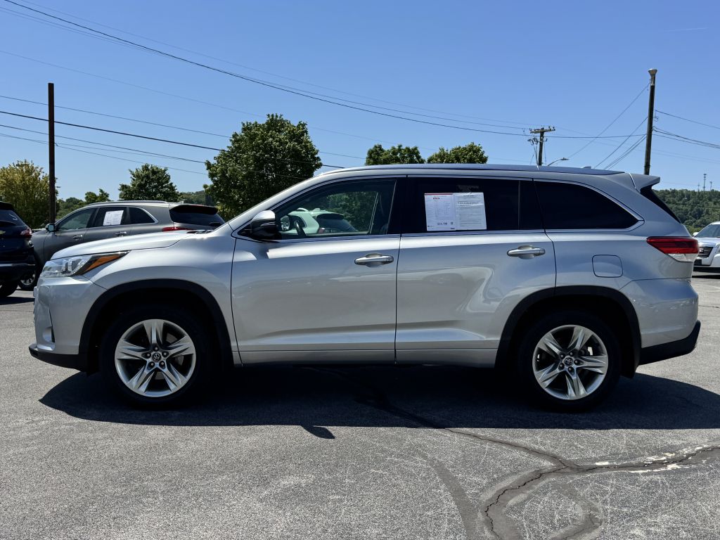 Photo 7 of this TOYOTA HIGHLANDER