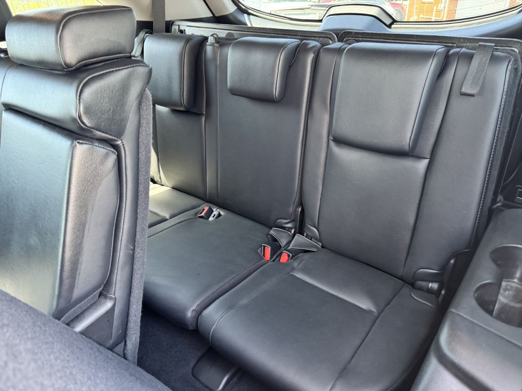 Photo 15 of this TOYOTA HIGHLANDER