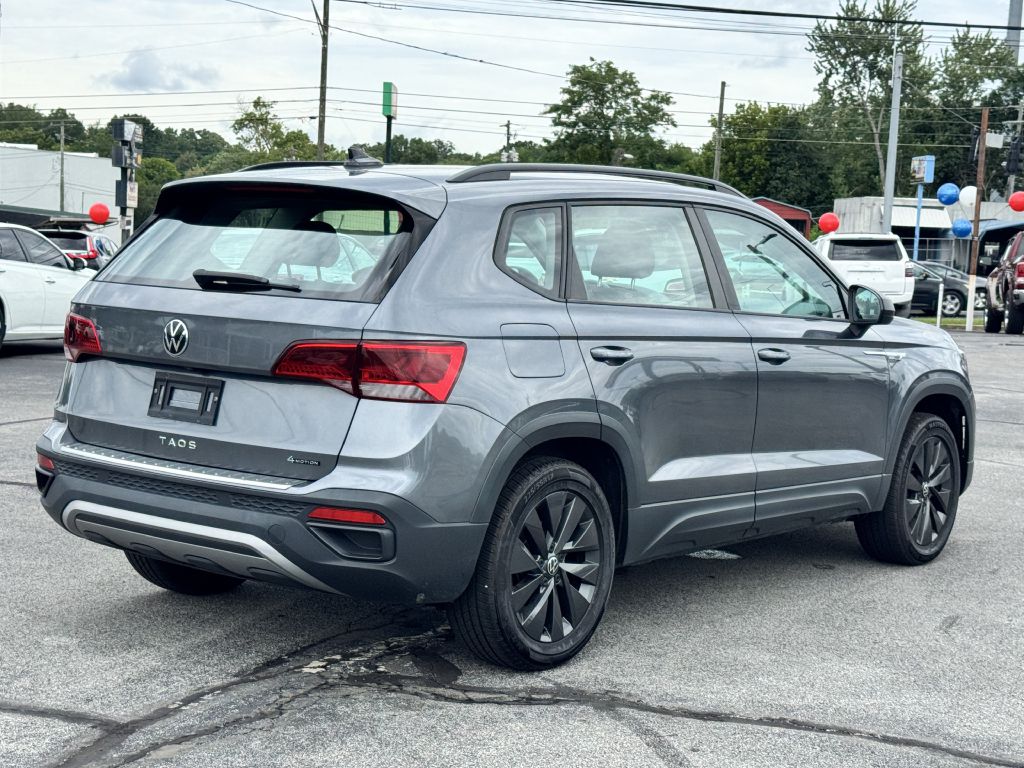 Photo 7 of this VOLKSWAGEN TAOS