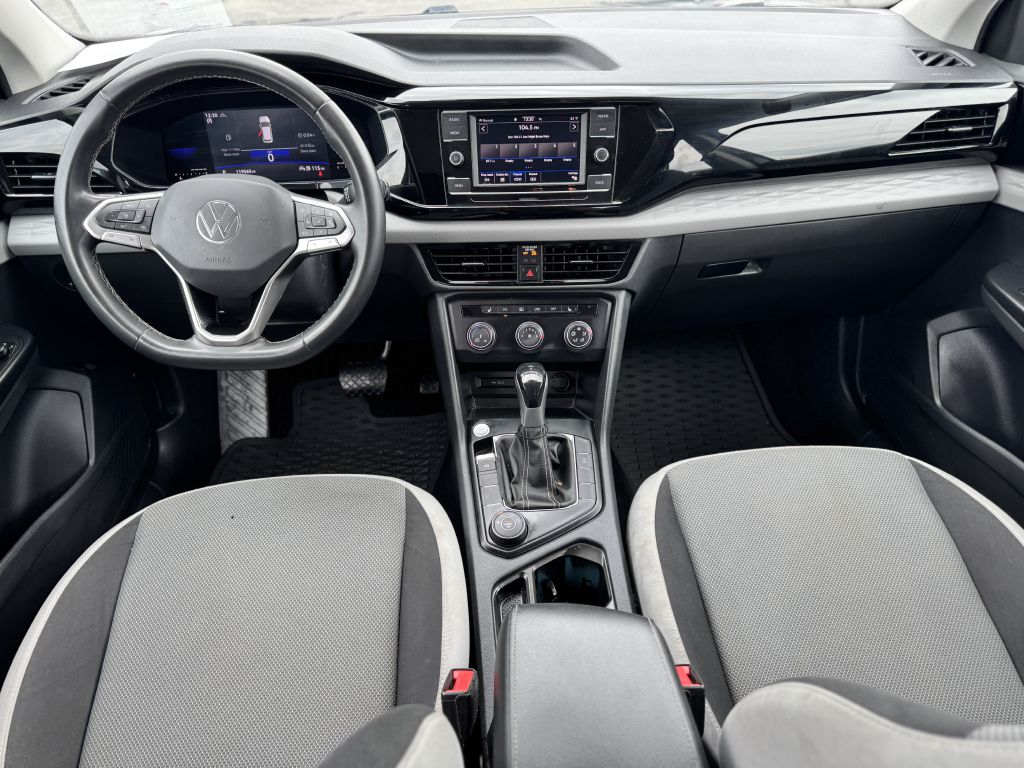 Photo 13 of this VOLKSWAGEN TAOS