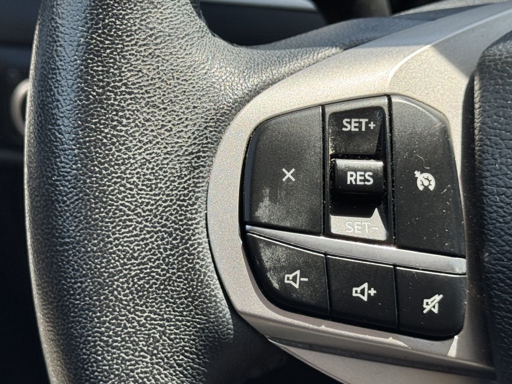 Photo 20 of this FORD EXPLORER