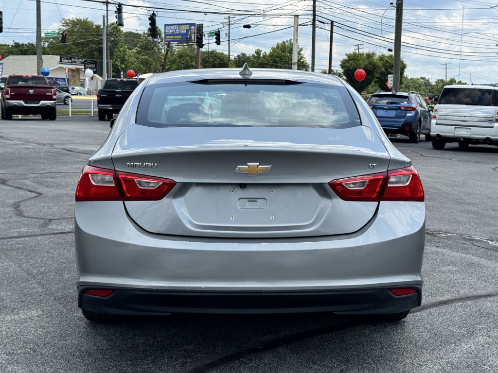 Photo 7 of this CHEVROLET MALIBU
