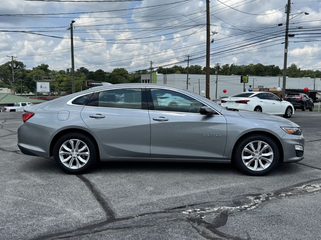 Photo 8 of this CHEVROLET MALIBU