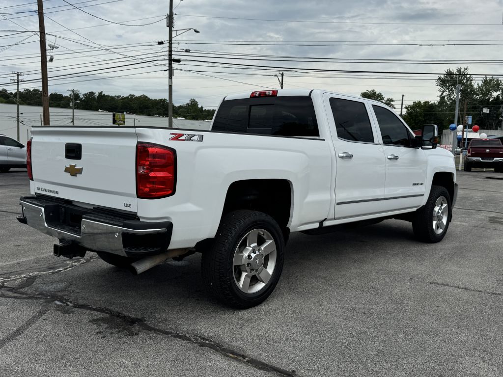 Photo 8 of this CHEVROLET SILVERADO 2500