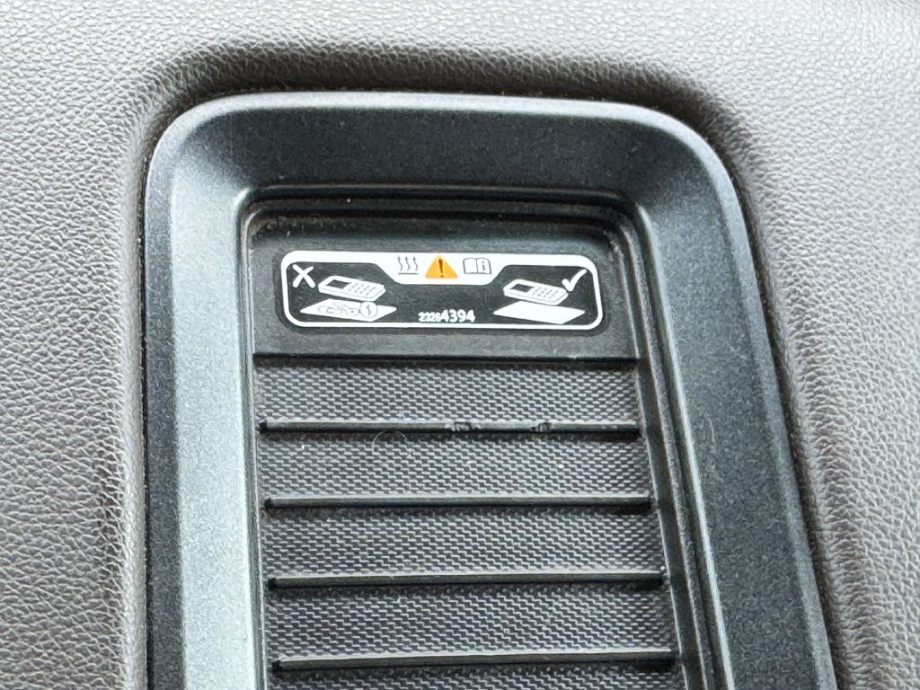 Photo 20 of this CHEVROLET SILVERADO 2500