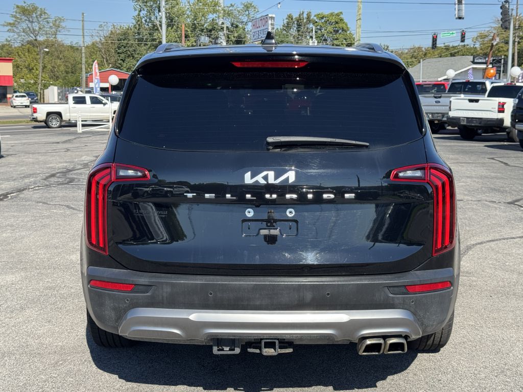 Photo 6 of this KIA TELLURIDE