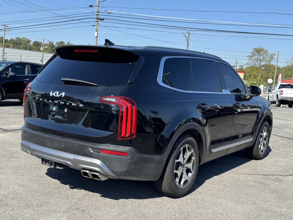 Photo 7 of this KIA TELLURIDE
