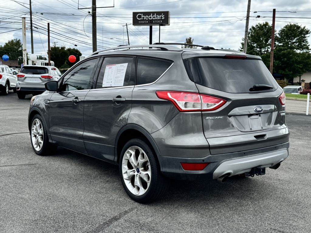 Photo 5 of this FORD ESCAPE