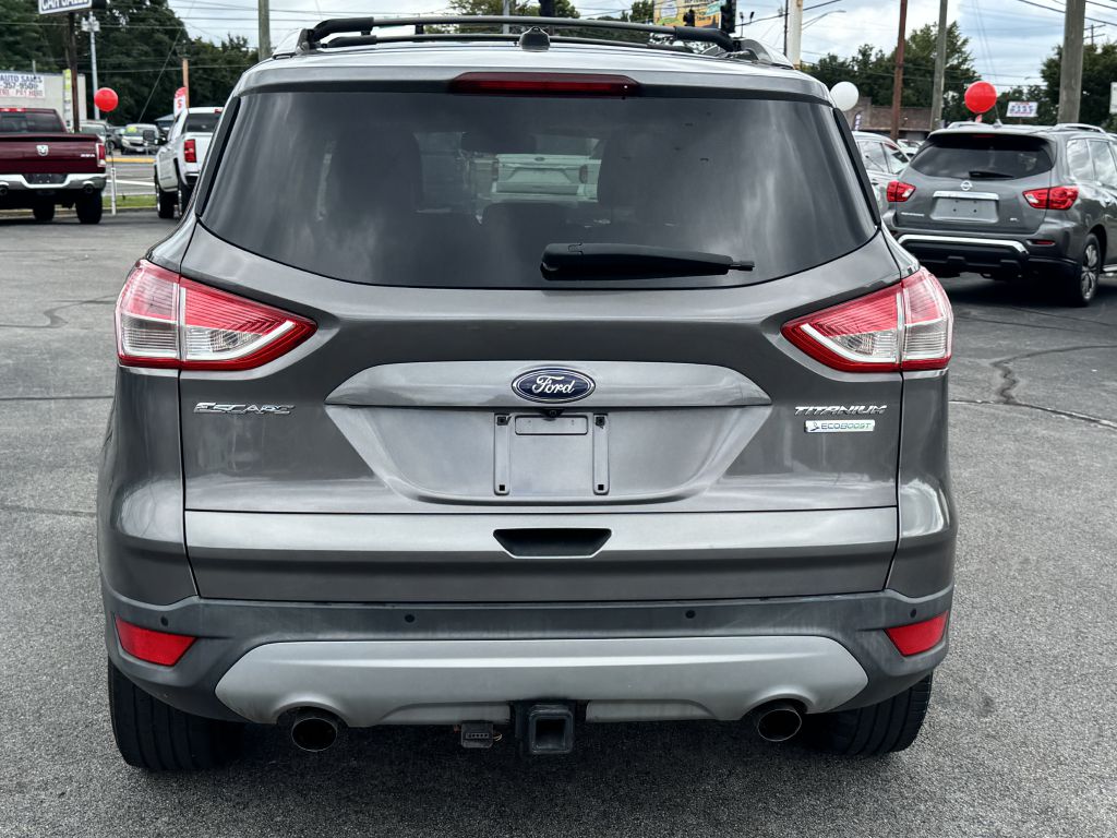 Photo 6 of this FORD ESCAPE