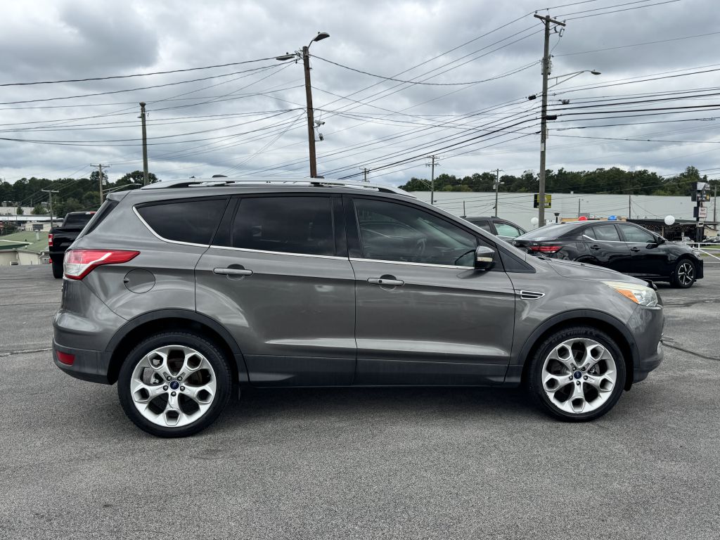 Photo 11 of this FORD ESCAPE