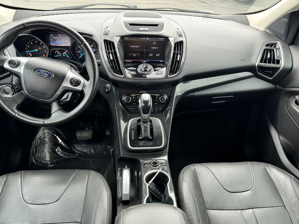 Photo 14 of this FORD ESCAPE