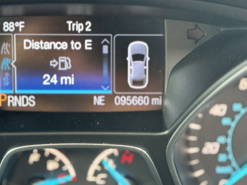 Photo 21 of this FORD ESCAPE