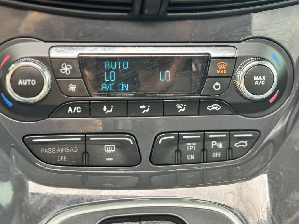 Photo 24 of this FORD ESCAPE