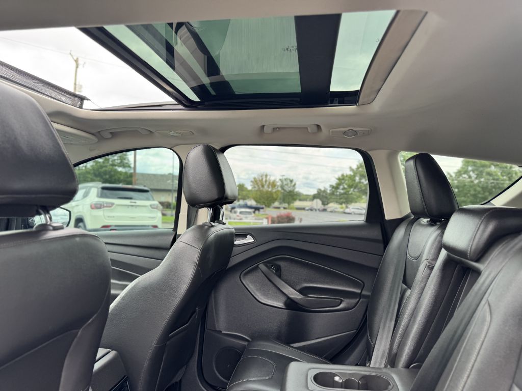 Photo 28 of this FORD ESCAPE