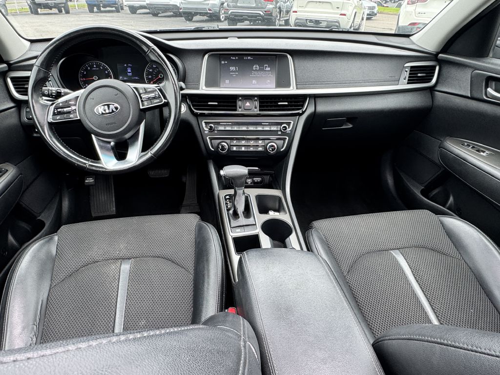 Photo 14 of this KIA OPTIMA