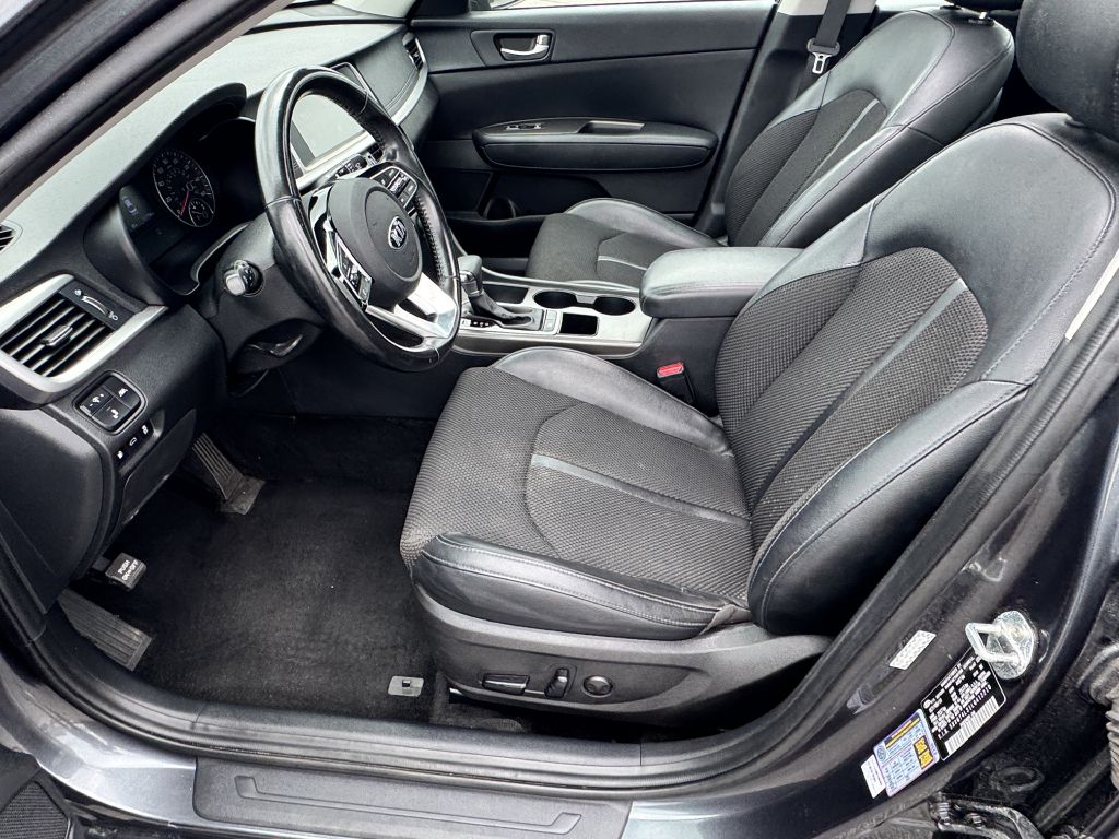 Photo 16 of this KIA OPTIMA