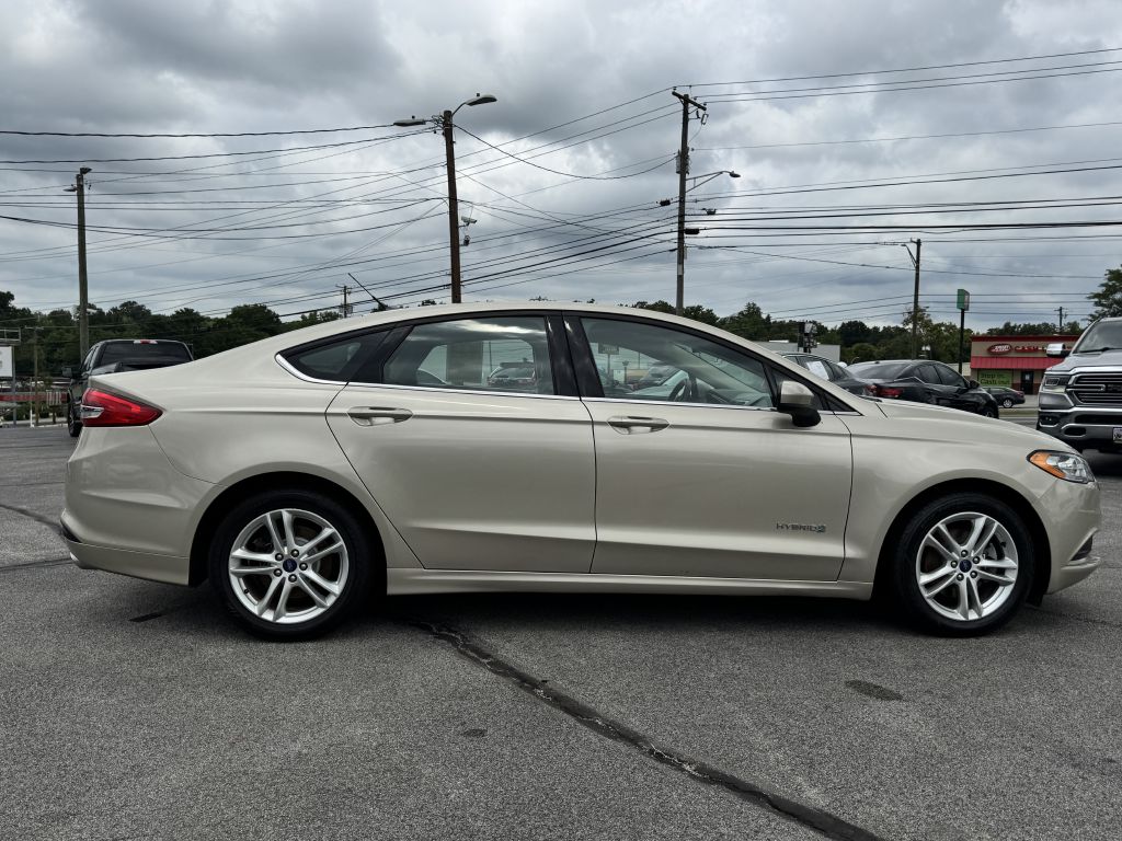 Photo 9 of this FORD FUSION