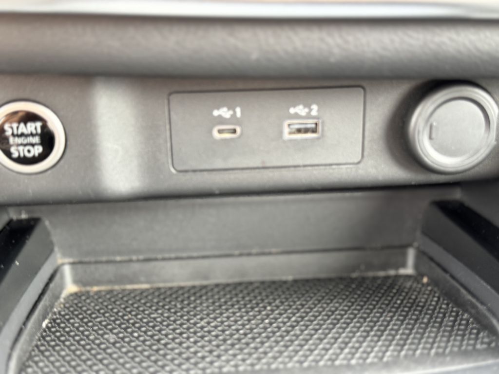 Photo 19 of this NISSAN ROGUE