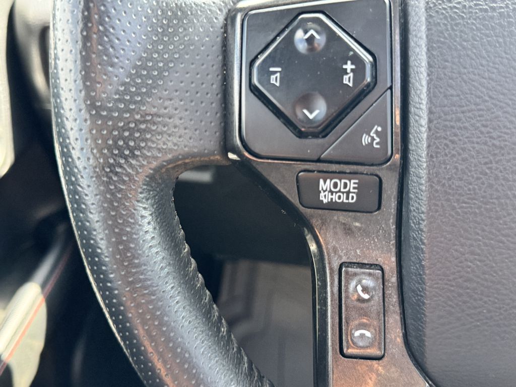 Photo 24 of this TOYOTA 4RUNNER
