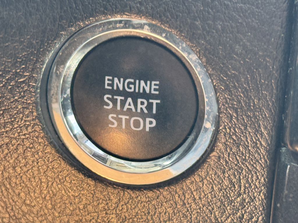 Photo 26 of this TOYOTA 4RUNNER