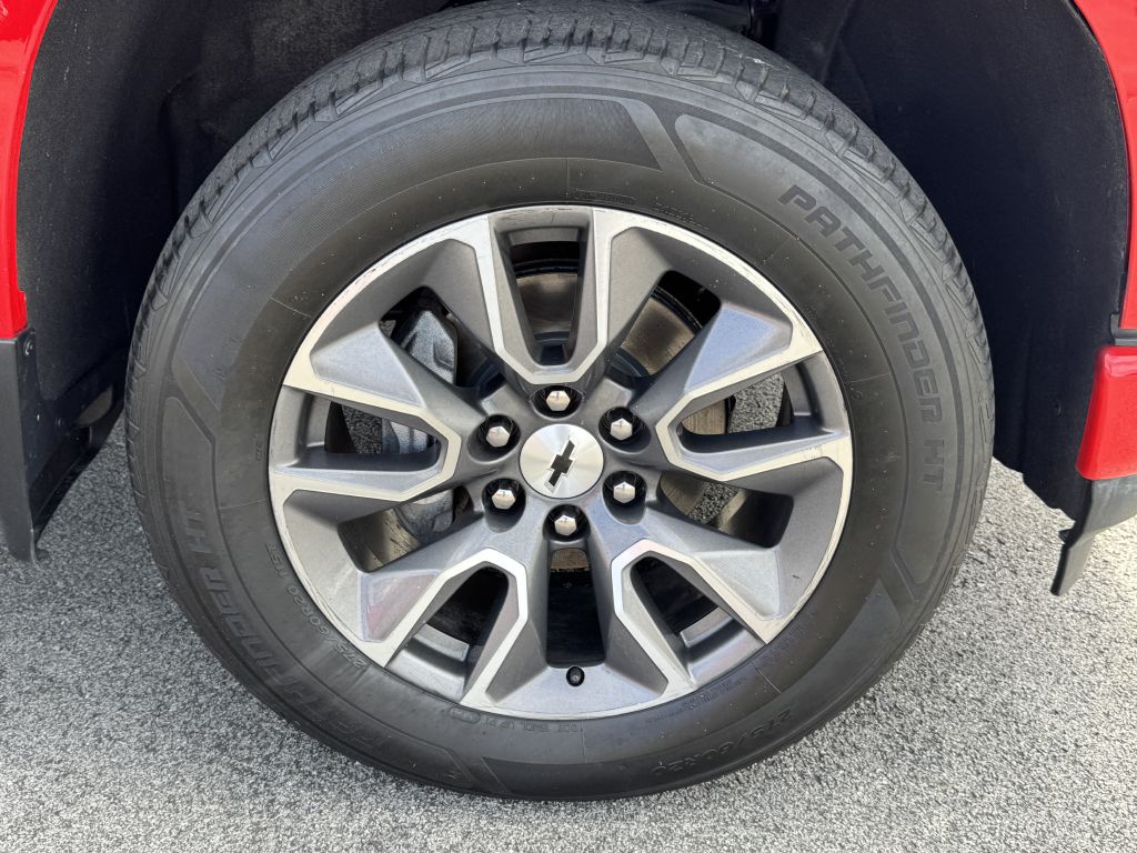 Photo 10 of this CHEVROLET SILVERADO 1500
