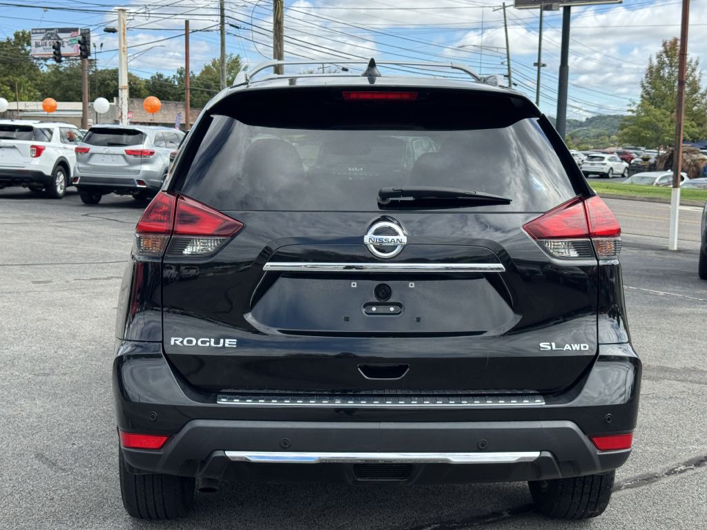 Photo 6 of this NISSAN ROGUE