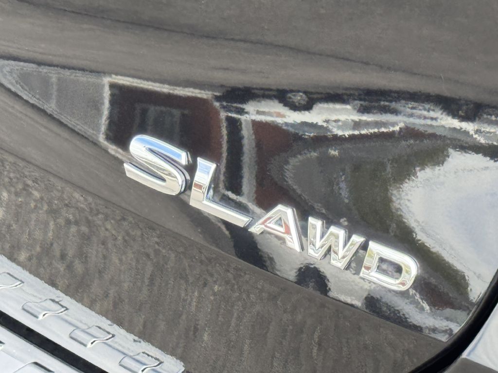 Photo 9 of this NISSAN ROGUE