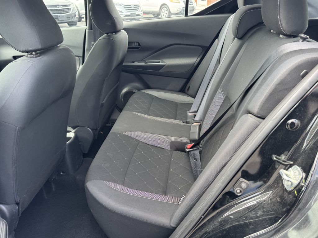 Photo 11 of this NISSAN KICKS