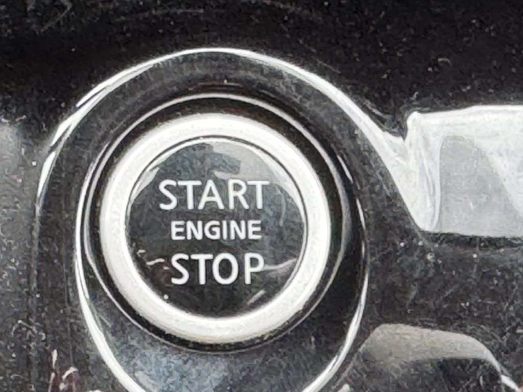 Photo 17 of this NISSAN KICKS