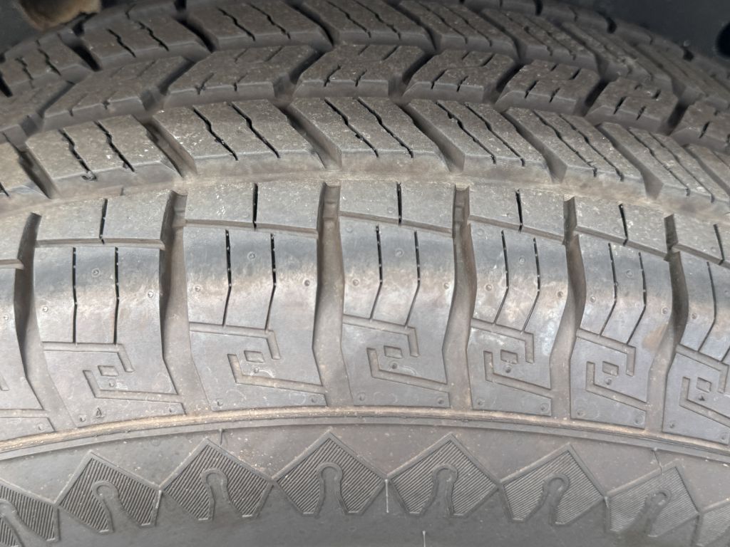Photo 12 of this NISSAN FRONTIER