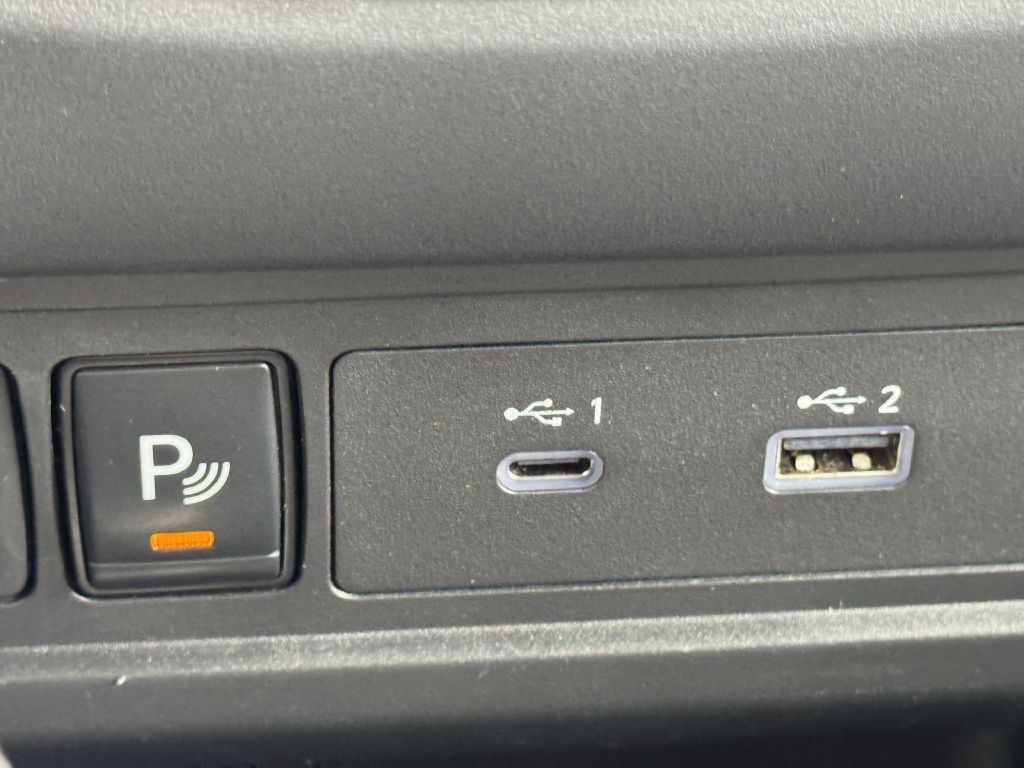 Photo 18 of this NISSAN FRONTIER