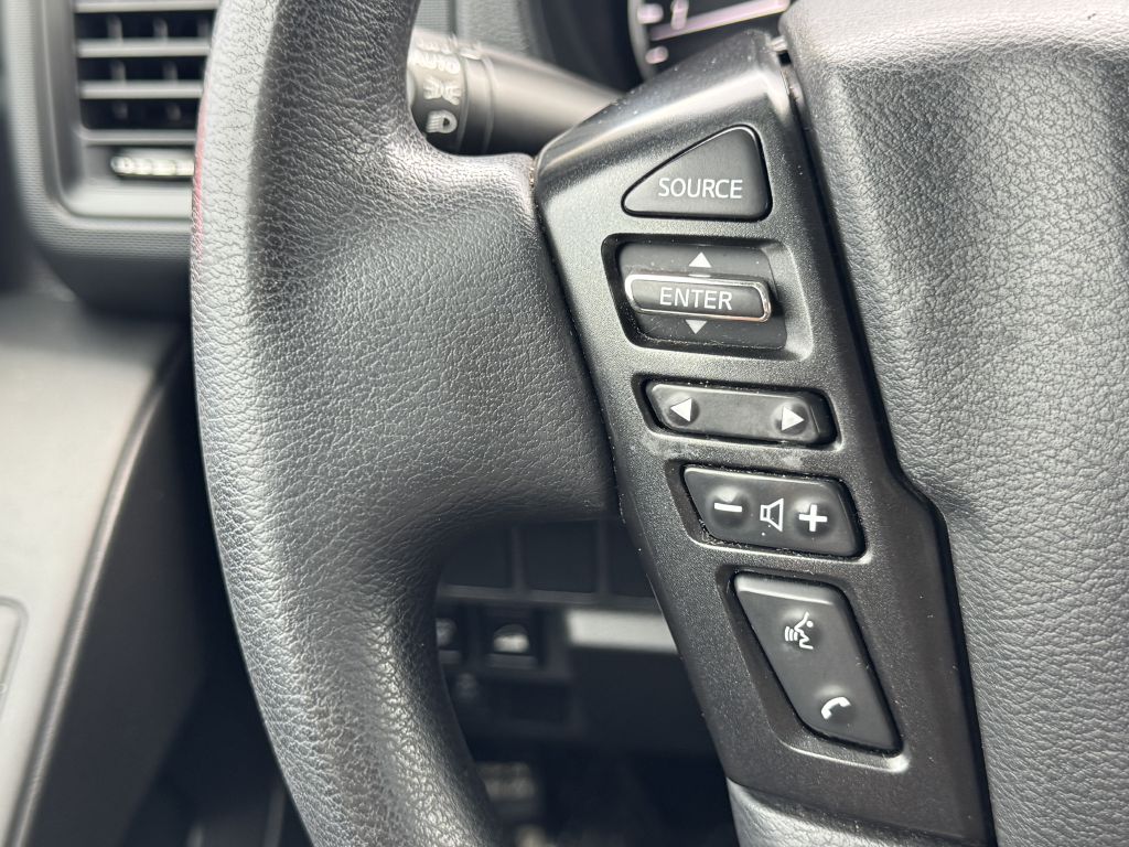 Photo 19 of this NISSAN FRONTIER