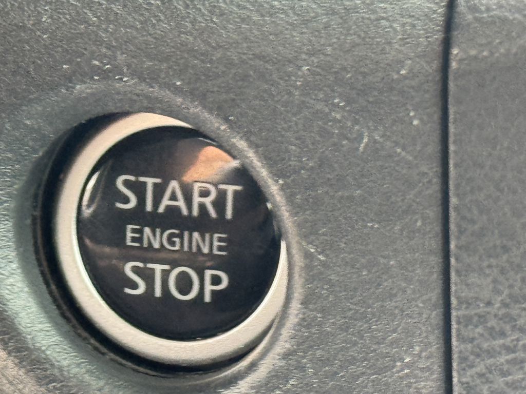 Photo 23 of this NISSAN FRONTIER