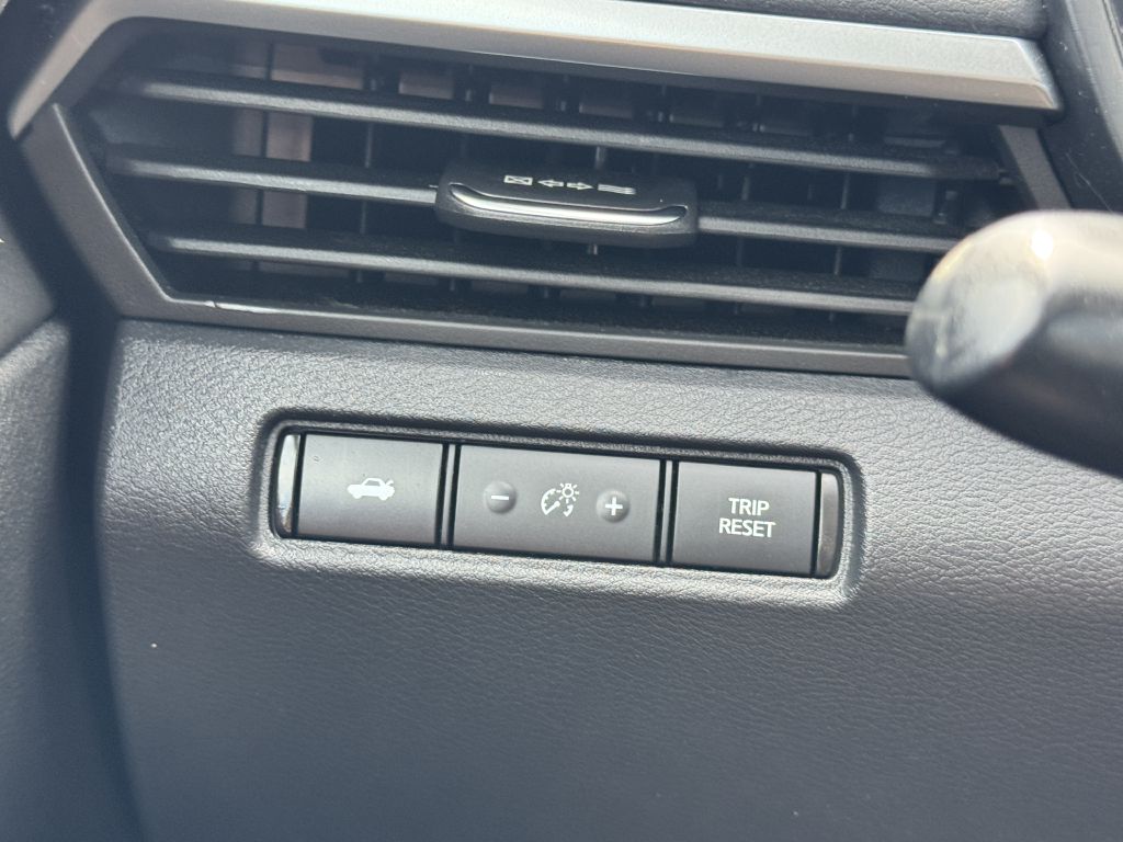 Photo 15 of this NISSAN ALTIMA