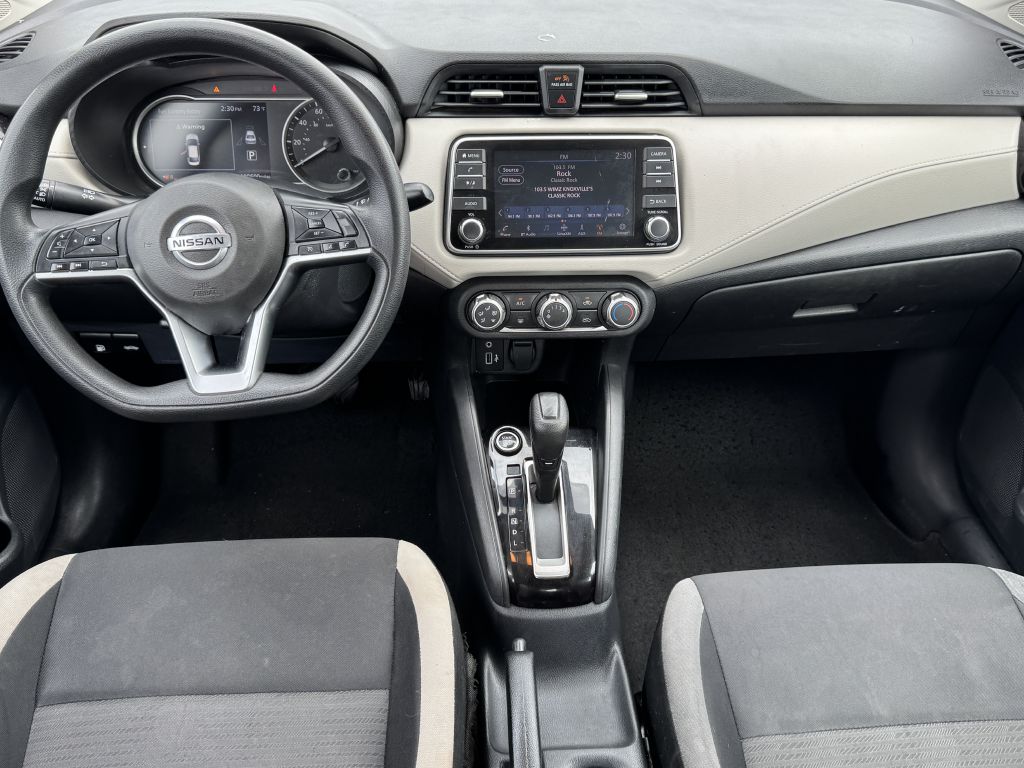 Photo 12 of this NISSAN VERSA