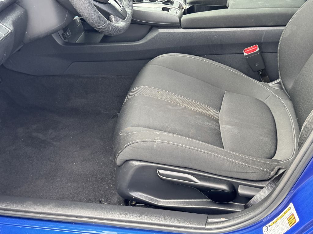 Photo 11 of this HONDA CIVIC