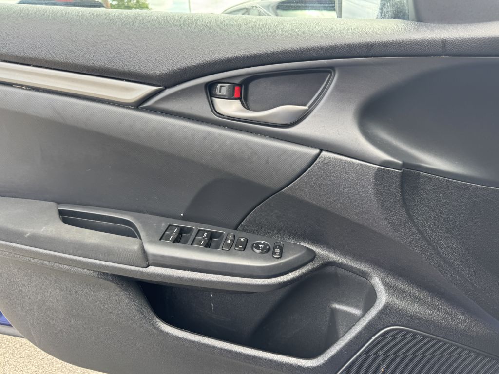 Photo 14 of this HONDA CIVIC