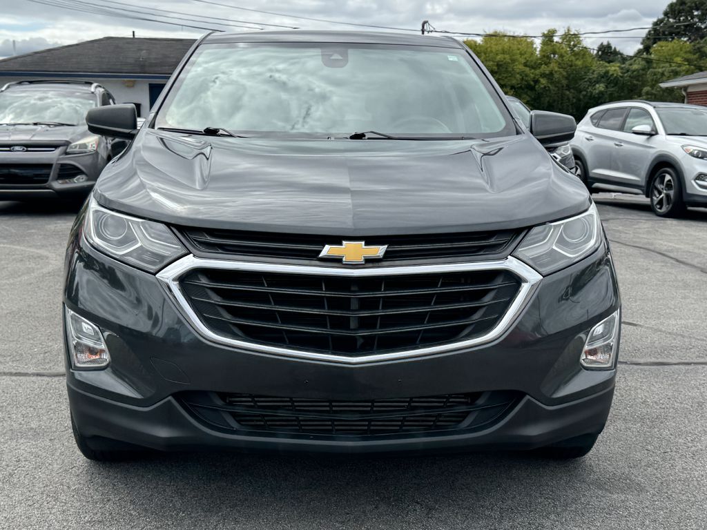 Photo 2 of this CHEVROLET EQUINOX