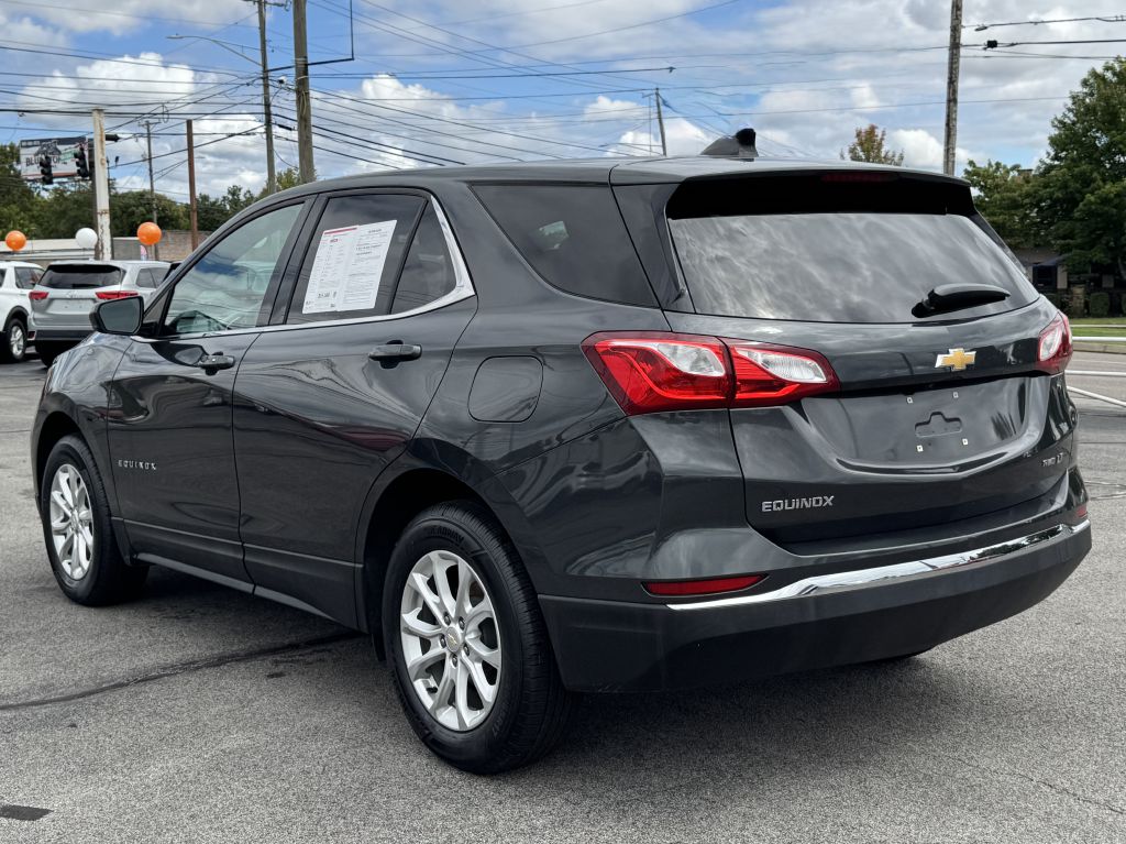 Photo 5 of this CHEVROLET EQUINOX
