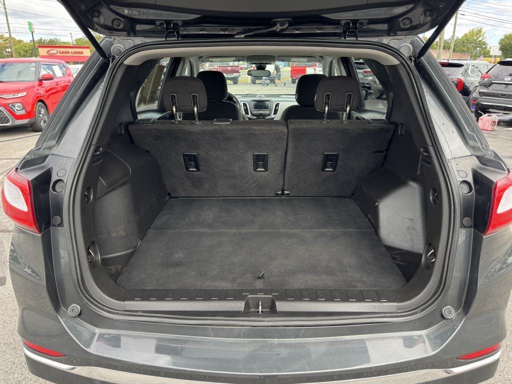 Photo 7 of this CHEVROLET EQUINOX