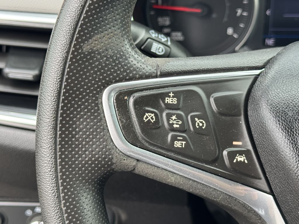 Photo 19 of this CHEVROLET EQUINOX