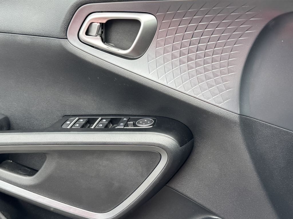 Photo 12 of this KIA SOUL